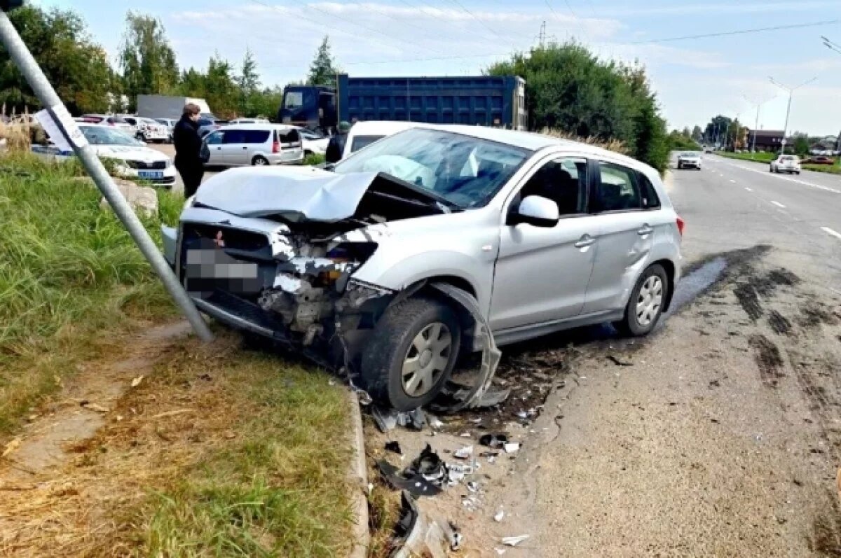    В Твери из-за массового ДТП на улице Фрунзе растёт пробка