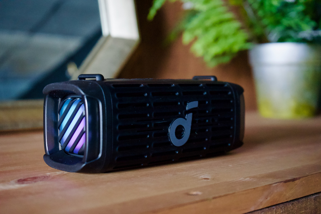    Anker Soundcore Boom 3i