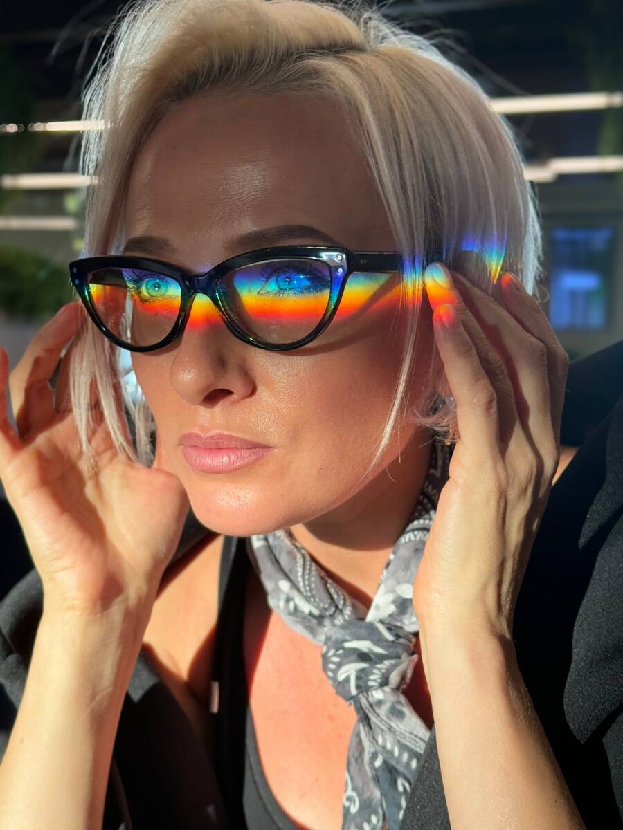 Художница Ксения Елисеева, арт-терапевт