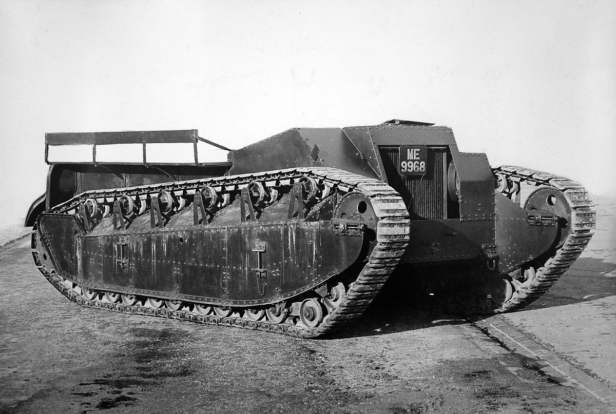 Первый опытный образец Dragon Field Artillery Tractor. 
