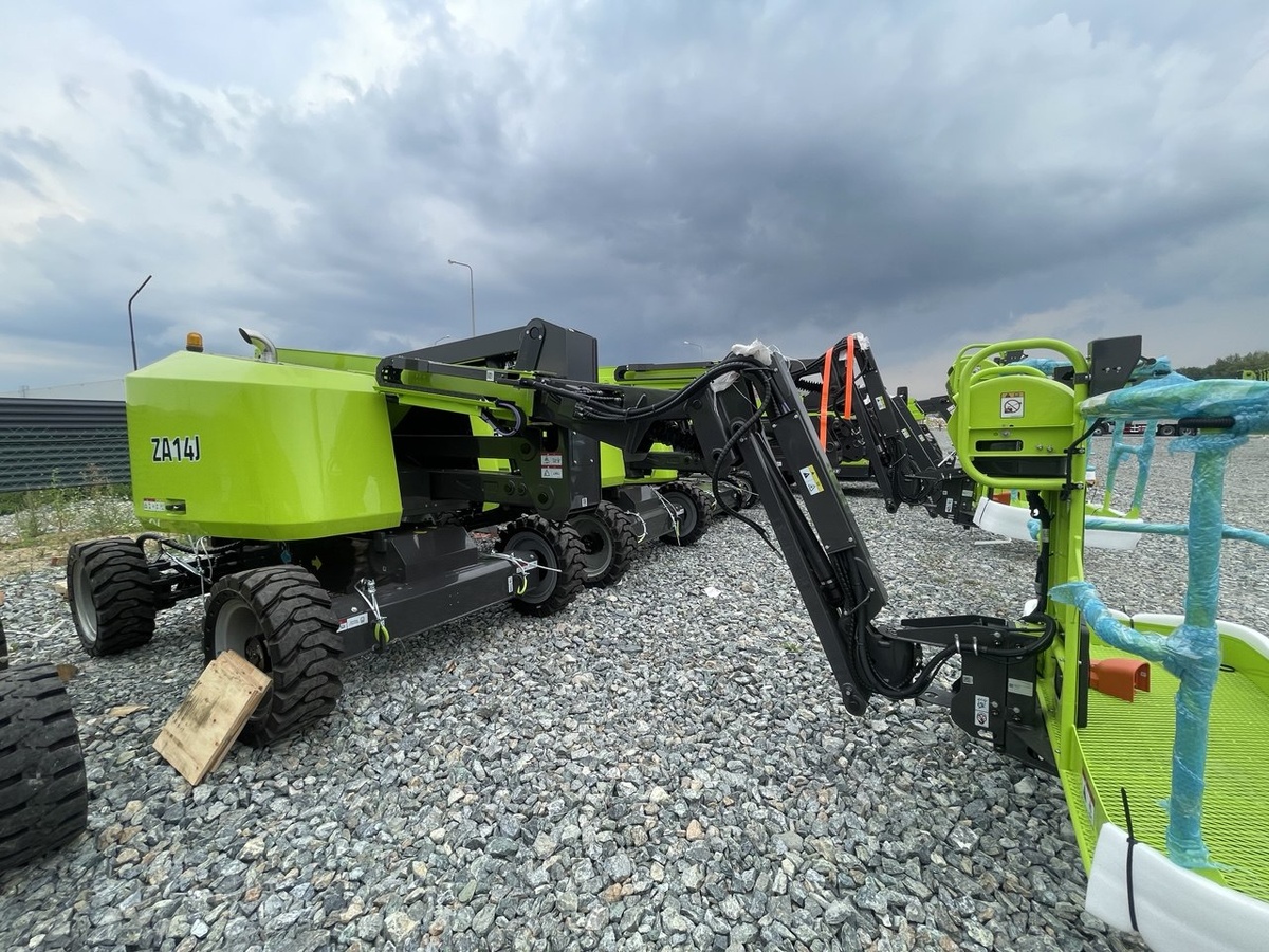 Коленчатый подъемник zoomlion ZA14J