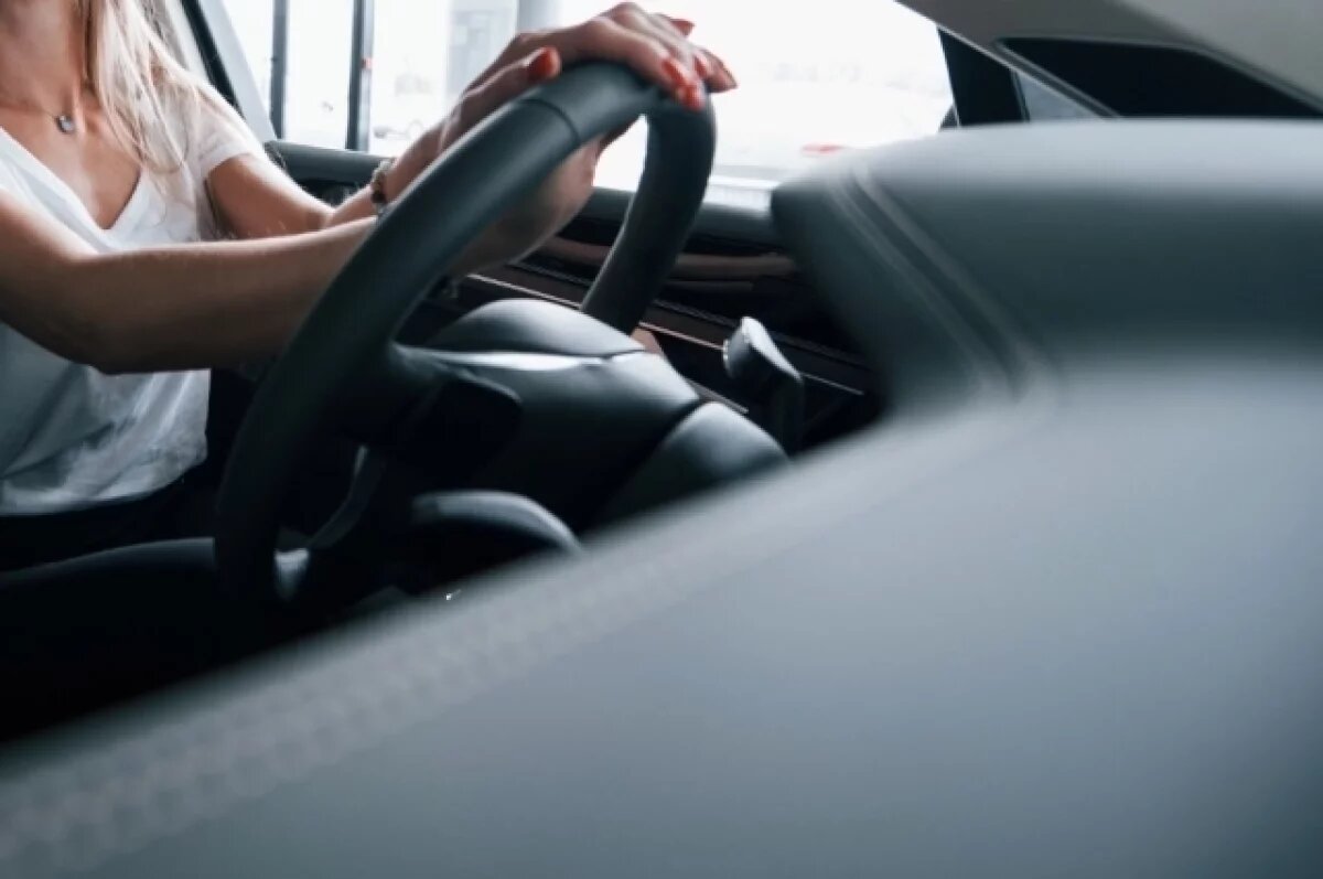    Вартовчанка перевела мошенникам почти 900 тыс. рублей за автомобиль