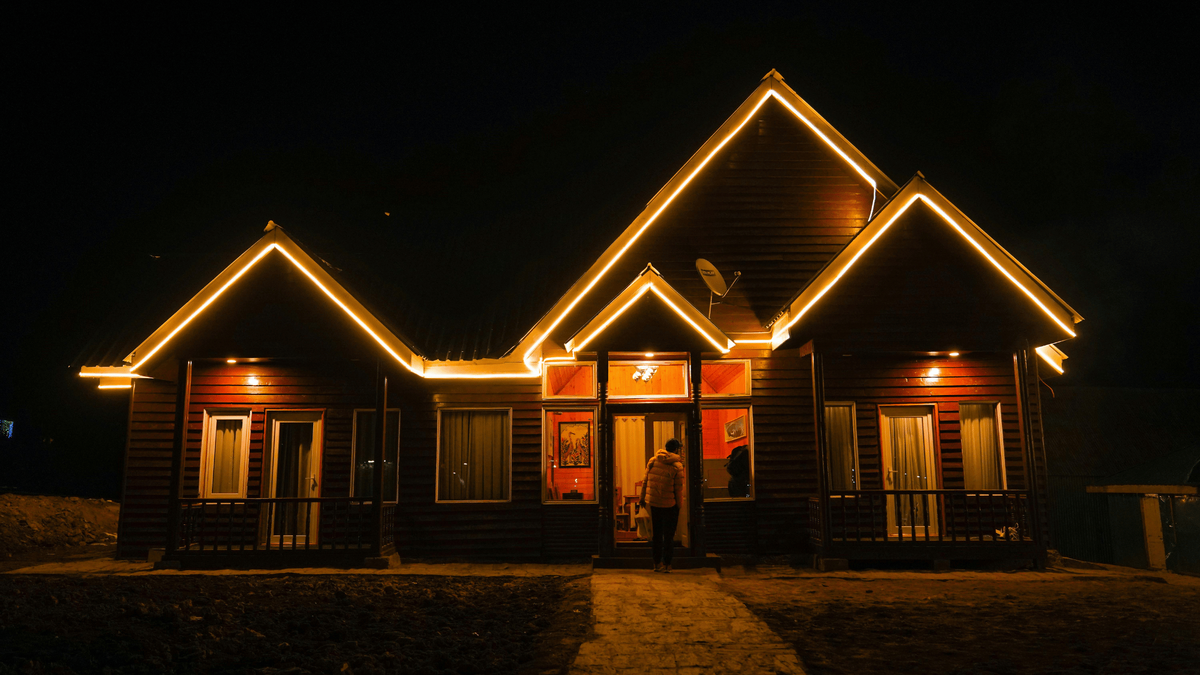 Подсветка коттеджа в Ленинградской области