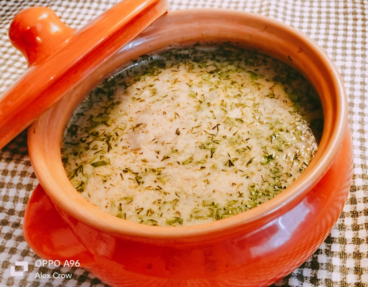 Закарпатский грибной суп с фасолью на сметане. Фото автора.