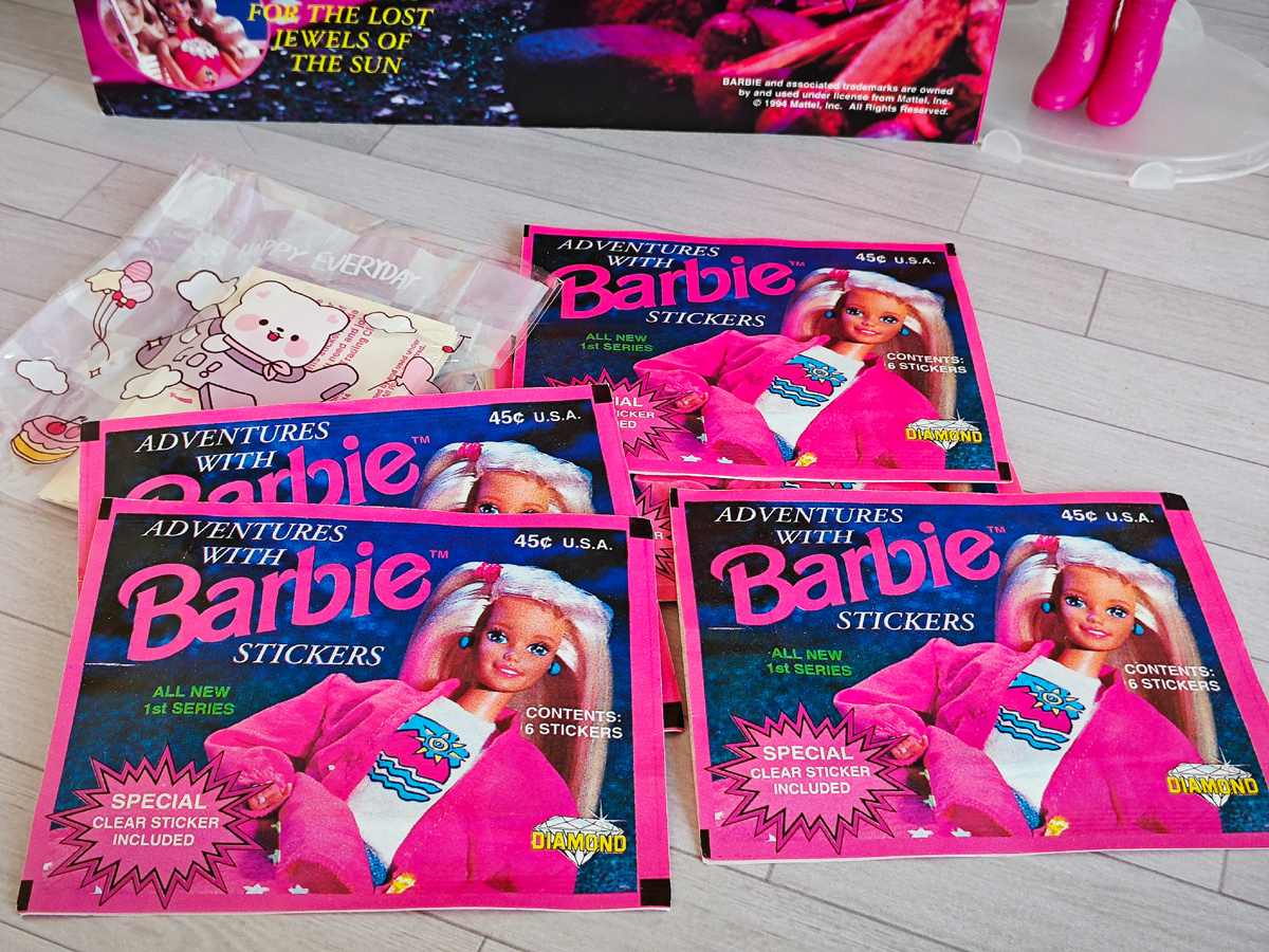 журнал Барби с наклейками "Adventures with Barbie"