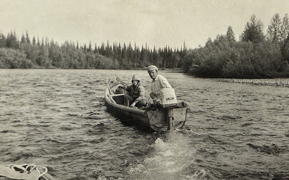 До Чанчура по реке Лене от ближайшего поселка не менее пяти часов хода. Из архива семьи Трапезниковых