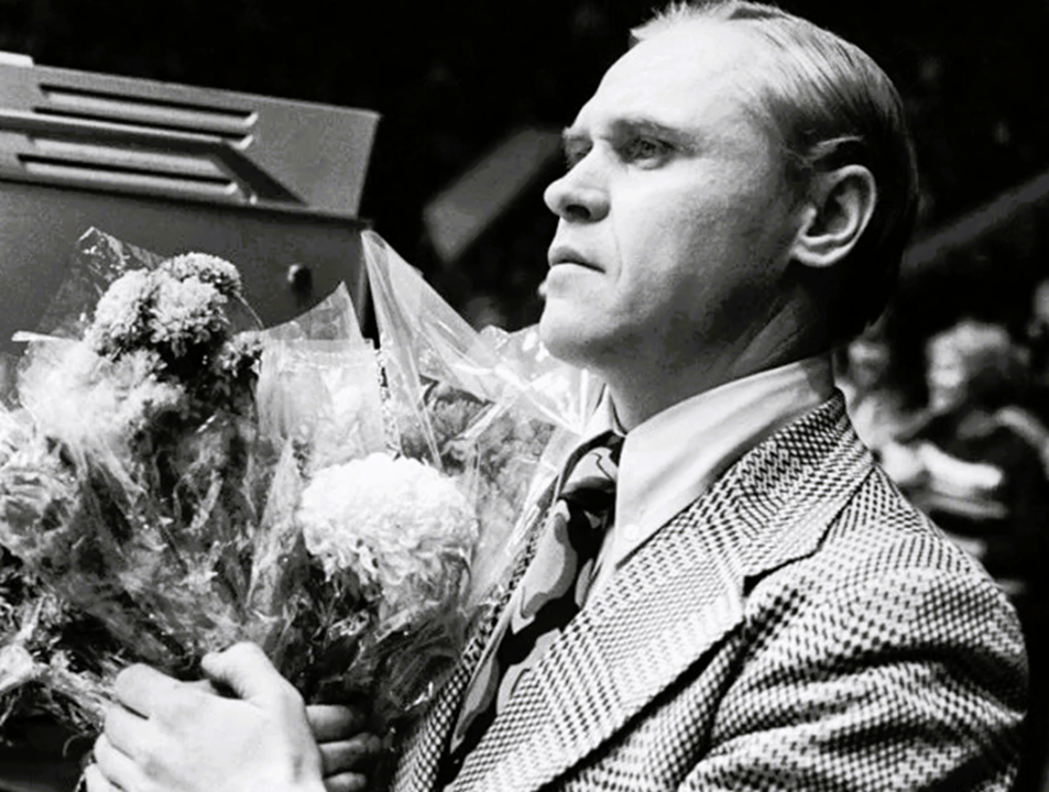 Станислав Жук, тренер по фигурному катанию (Фото из открытых источников)