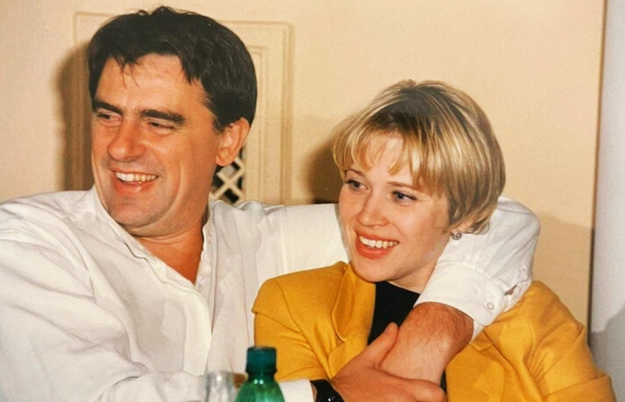 на фото Варвара Владимирова и Сергей Тарасов 