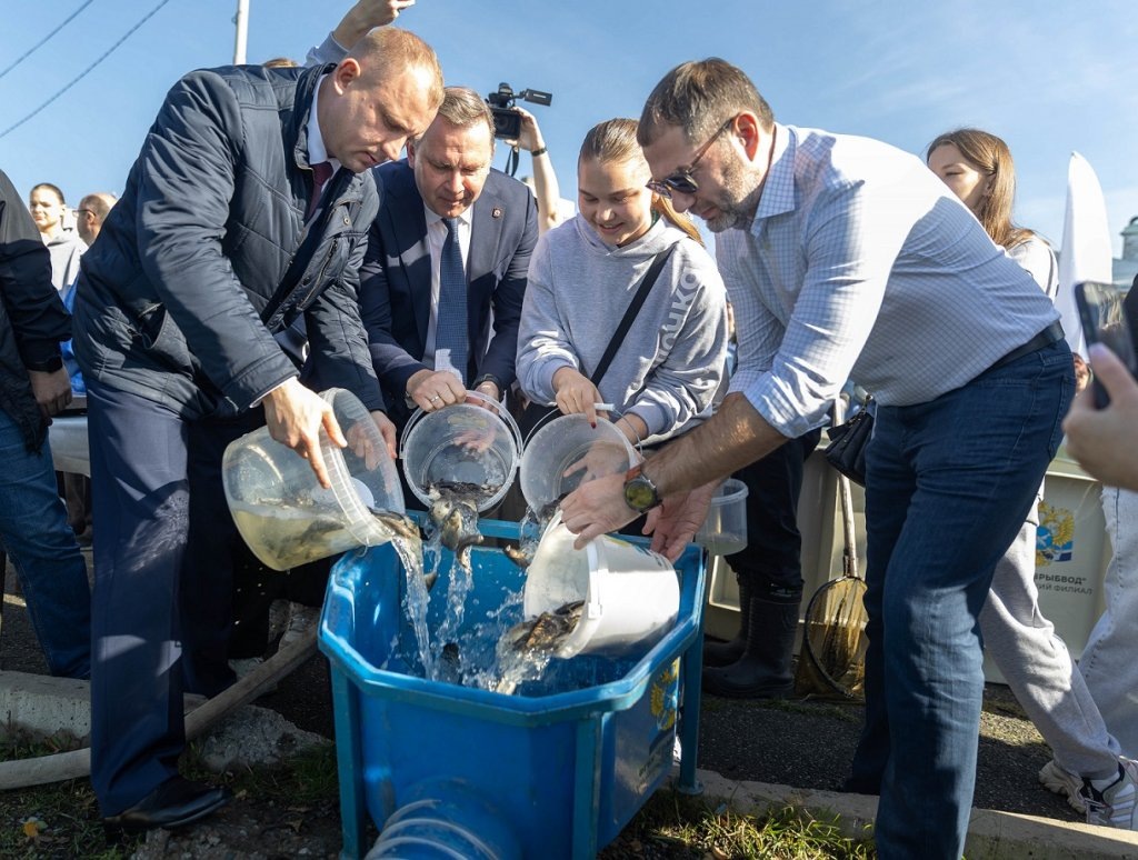    Мэр Нижнего Тагила попросил рыбаков бережно относиться к рыбе в пруду