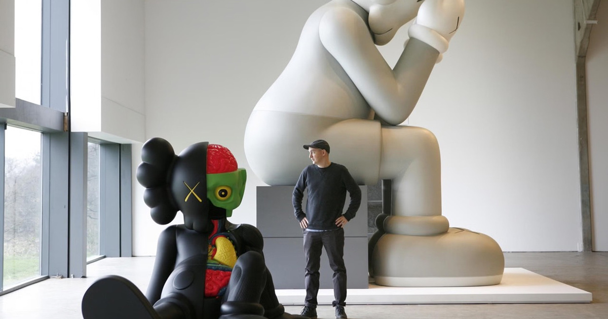    Художник KAWS стал первым участником программы Uniqlo Artist in Residence (фото 1)