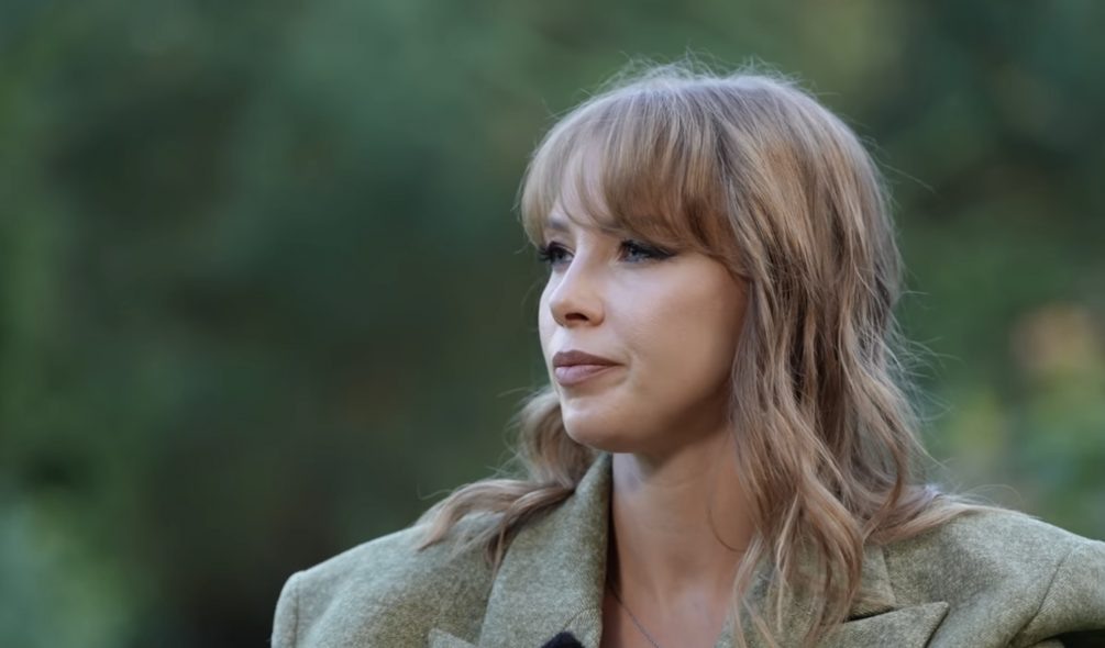    Кадр из видео, YouTube-канал «FameTime TV»