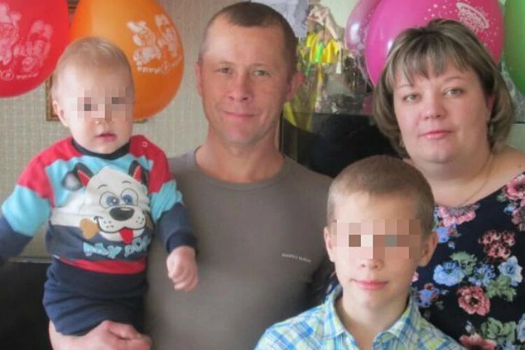 Если бы не Игорь, все могло бы закончиться иначе. На фото - Игорь Звонков с семьей. Фото: соцсети.