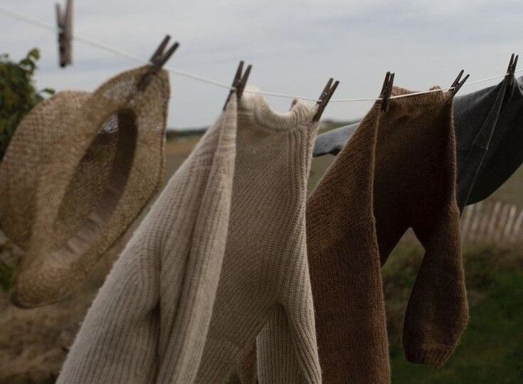 Как правильно высушить шерстяной свитер