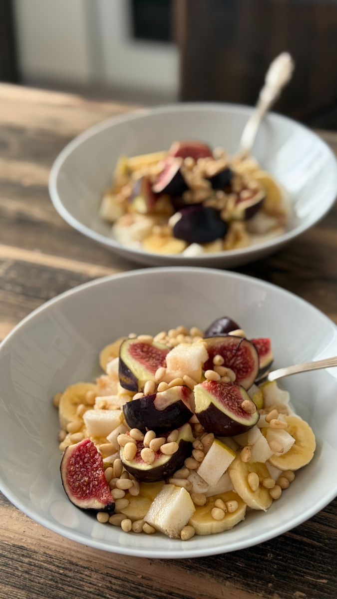 Здесь еще банан, груша и кредровые орешки