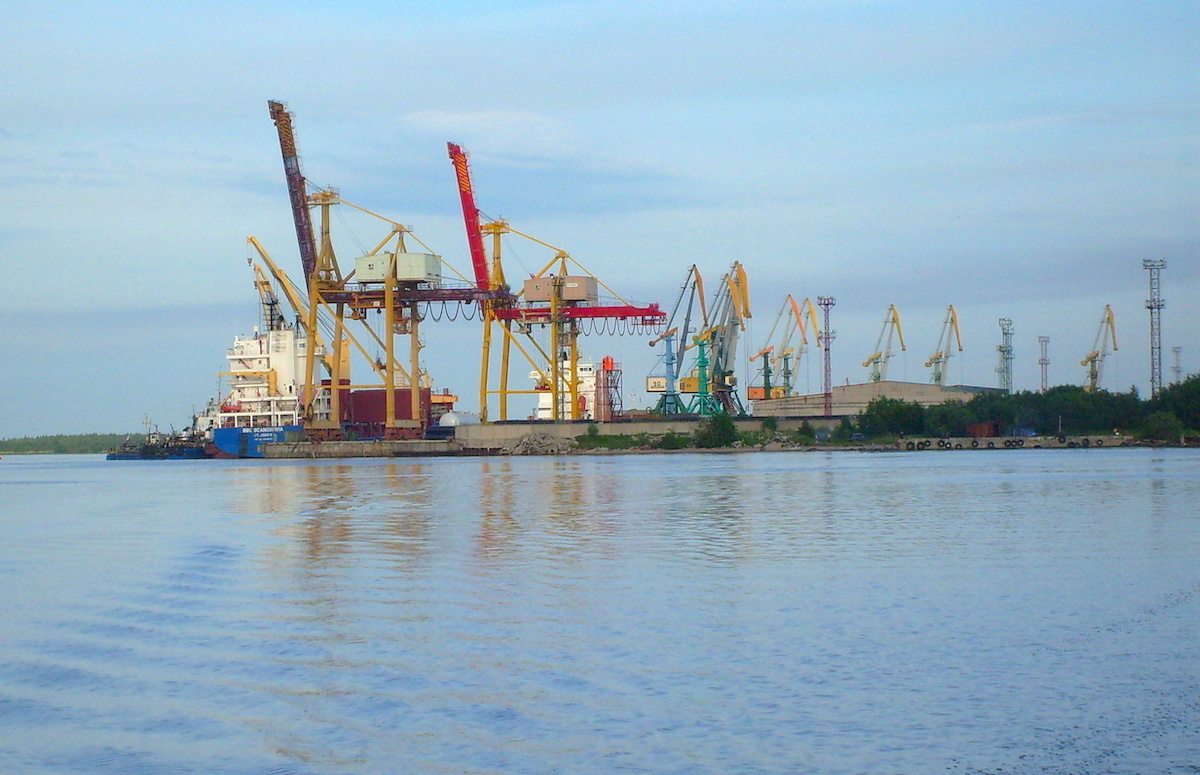 Арханоельский морской порт; Фото: Саша Кротов. Источник: commons.wikimedia.org