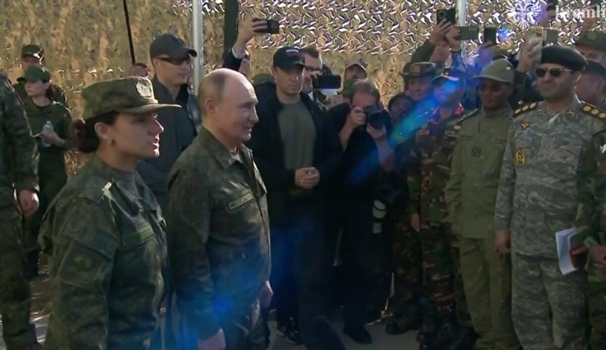     / Источник: Кадр из видео