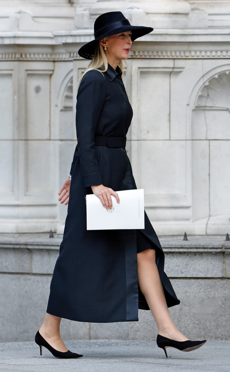 Леди Габриэлла Кингстон на похоронах герцогини Кентской