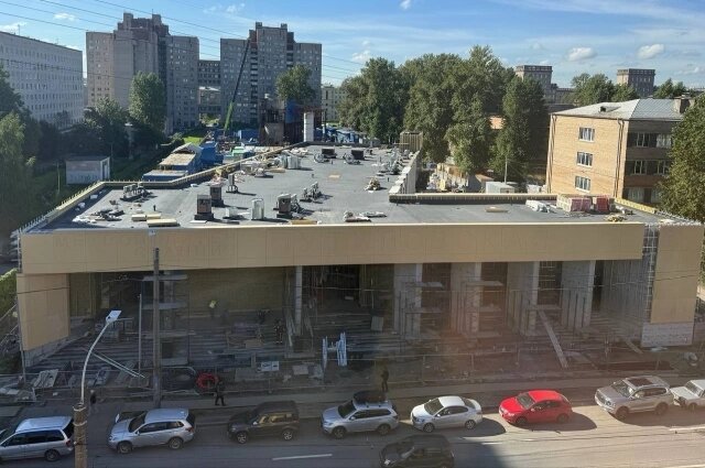    Наземный вестибьль станции «Путиловская» в сентябре 2025 года. Фото: Telegram-канал «Подземник».