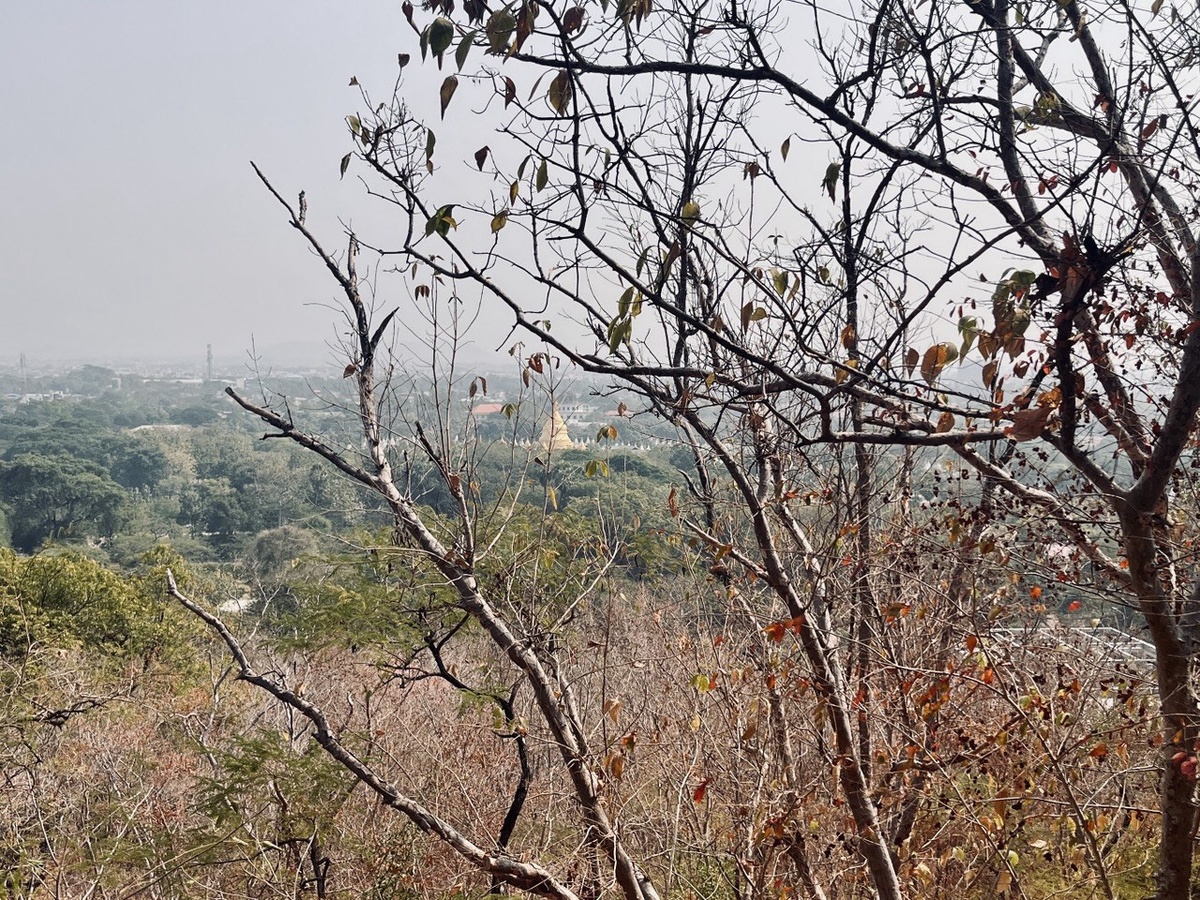 Вид на Мандалай