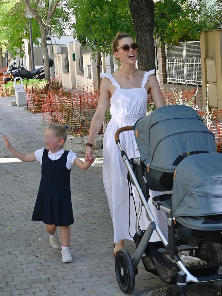 Эмбер Хёрд с детьми