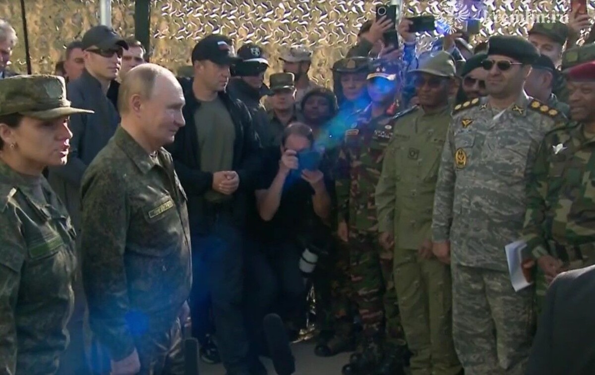     / Источник: Кадр из видео