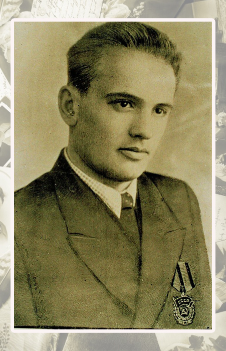 Горбачев Михаил Сергеевич в молодости с орденом Трудового Красного Знамени, которым его наградили в 18-летнем возрасте. В те годы орденами не разбрасывались и что он мог сделать такого в одночасье, чтобы его так отметили. Люди годами, даже десятилетиями зарабатывали такие награды на трудовом фронте. Это вопрос. Да и в КПСС вступил как-то странно, в 10 классе, без рекомендации комсомольской организации... В 1950 году, по данным Википедии, "окончив школу с серебряной медалью поступил без экзаменов на юридический факультет МГУ имени М. В. Ломоносова". а должен был сдавать один экзамен, - по истории. Википедия отмечает, что он был и доктором наук, но вот когда он так возвысился на научном поприще и в какой области - и это вопрос. 