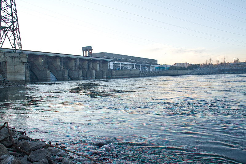 Новосибирская ГЭС
