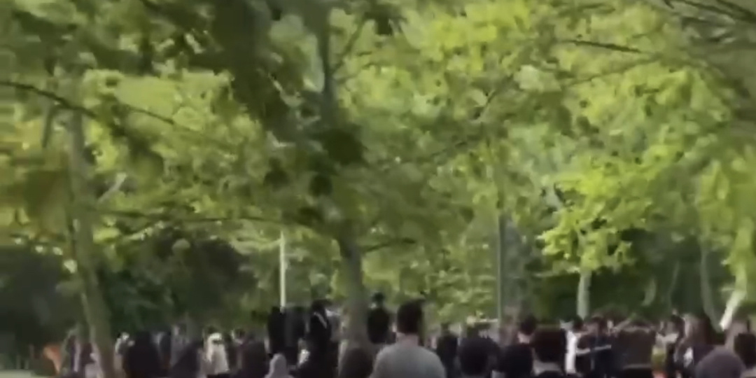 Полиция задержала несовершеннолетних организаторов хипиша в Махачкале.