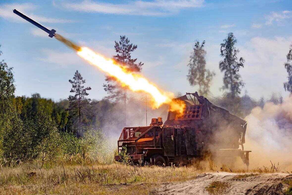    Учения 16 сентября посетил президент России Владимир Путин