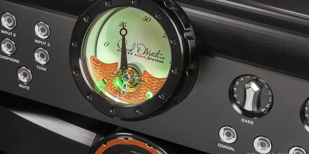 Обзор трёхблочного усилителя D’Agostino Momentum С2/S250 MxV