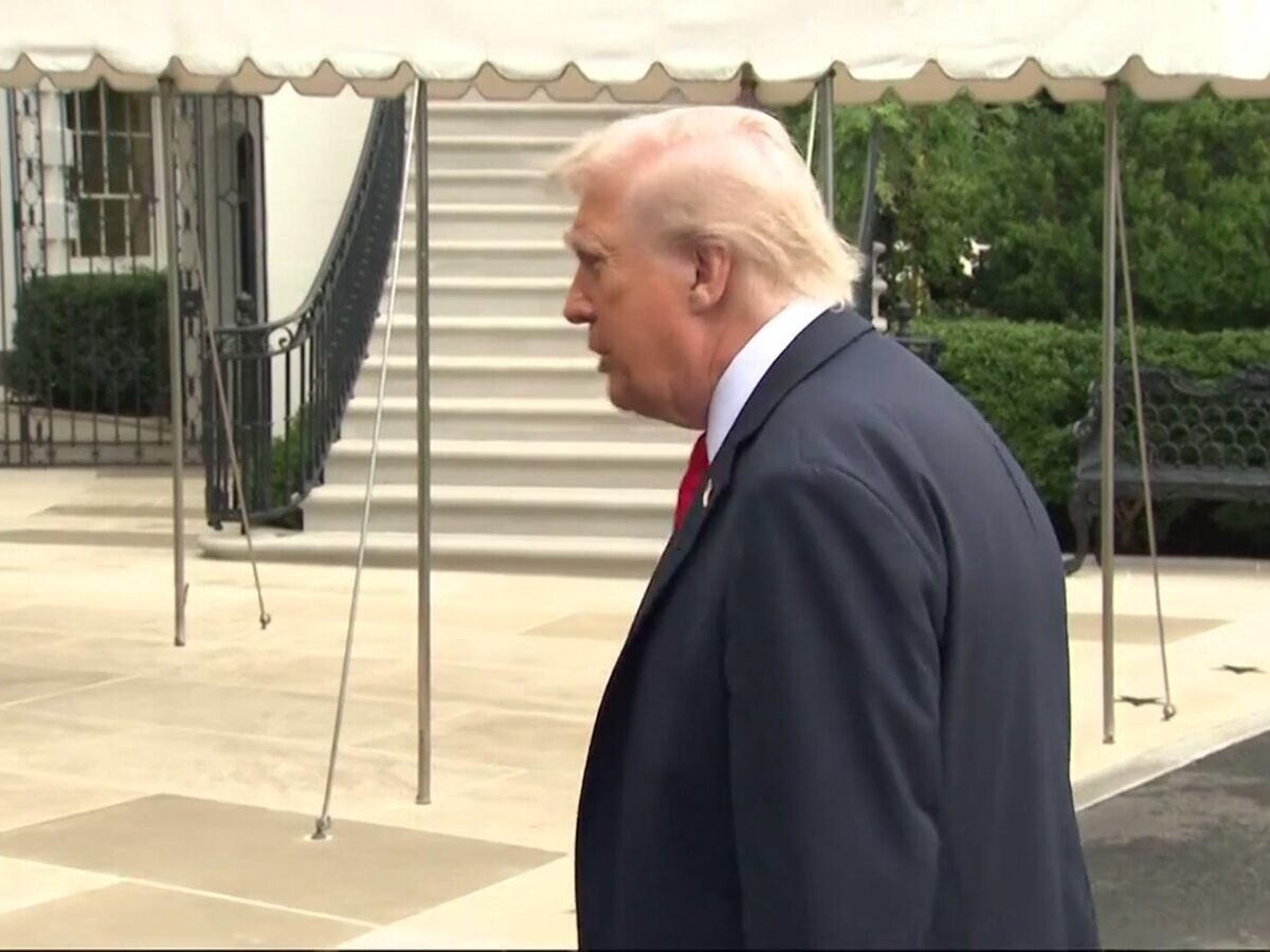    "У страны серьезные проблемы": Трамп ответил на вопрос о поставках Patriot на Украину© US NETWORK POOL