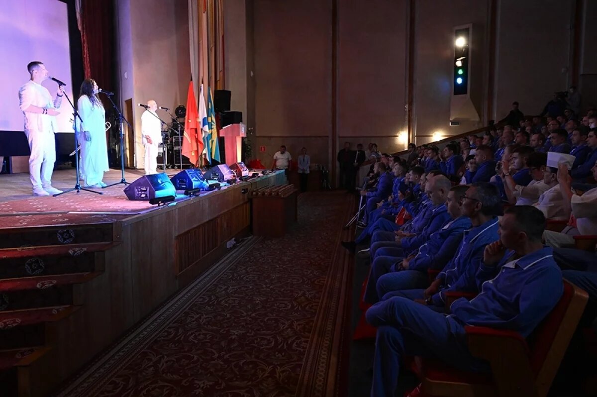    Концерт для военнослужащих в Центральном Военно-клиническом госпитале имени А. А. Вишневского в Москве.