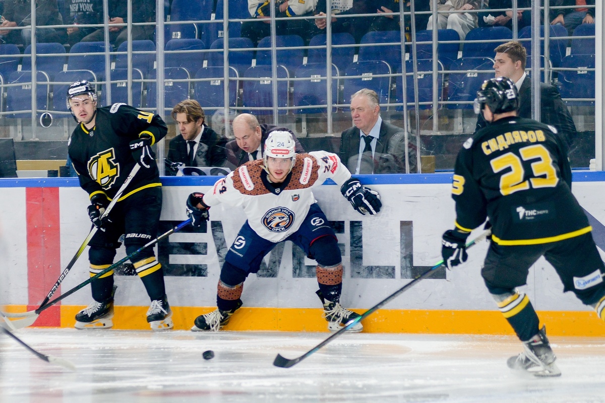    ХК «Южный Урал» всухую проиграл ХК «Дизель»