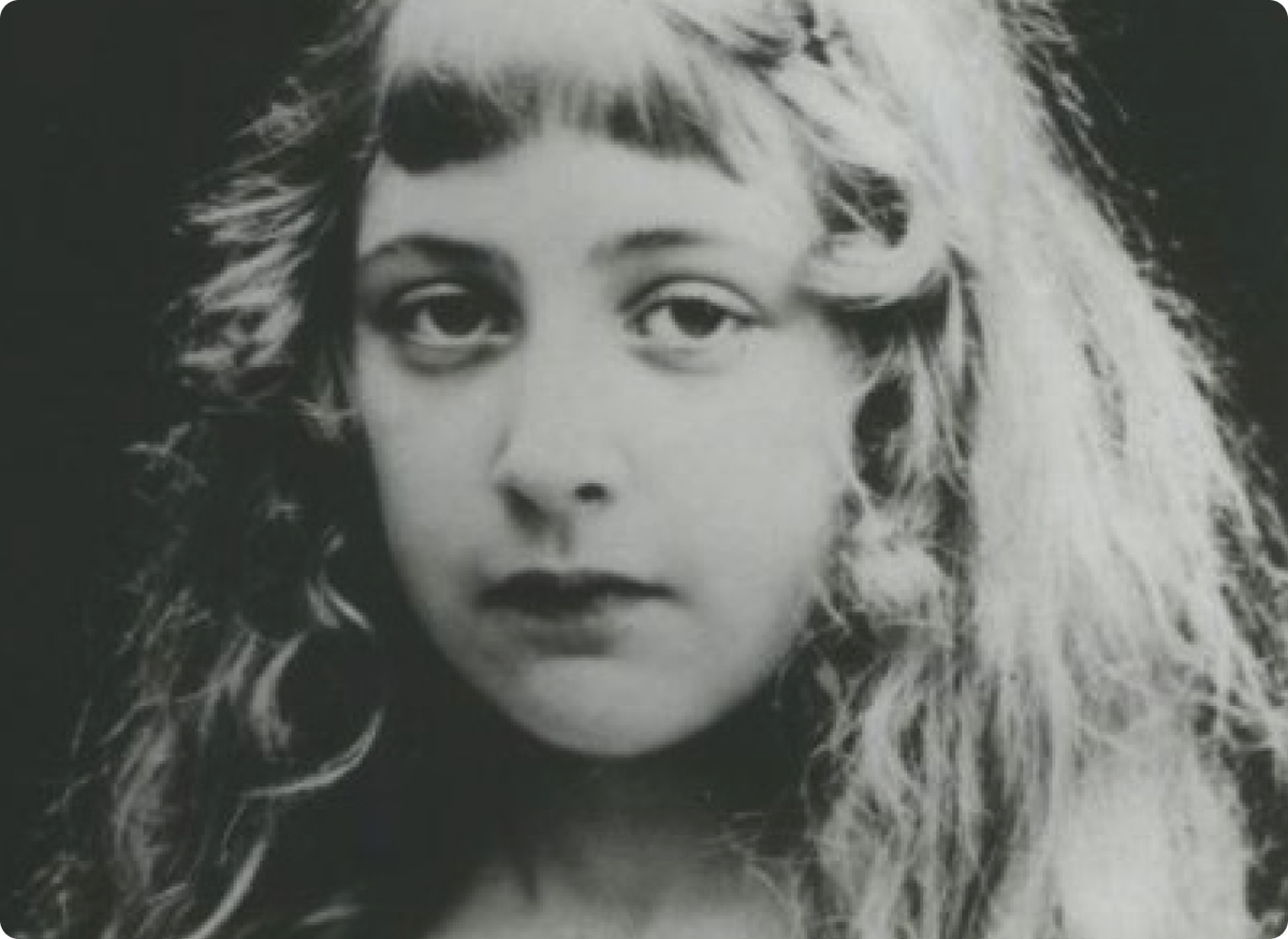 Фото: Общественное достояние | Маленькая Агата