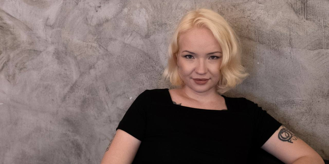 Как психолог знаю почему русские женщины несчастны. Я опросила 4 поколения женщин как они относятся к семье и браку, их ответы меня удивили