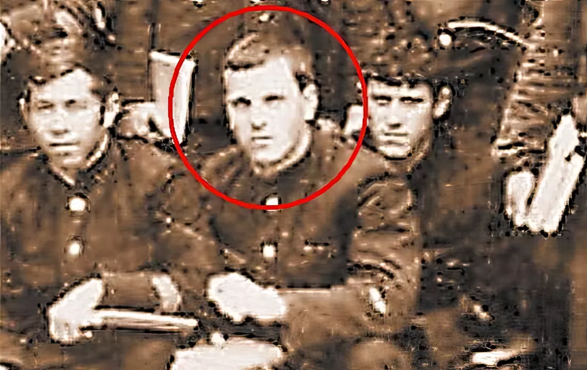 В. Серков во время учебы в Бугурусланском летном училище. Фото: geoglob.ru