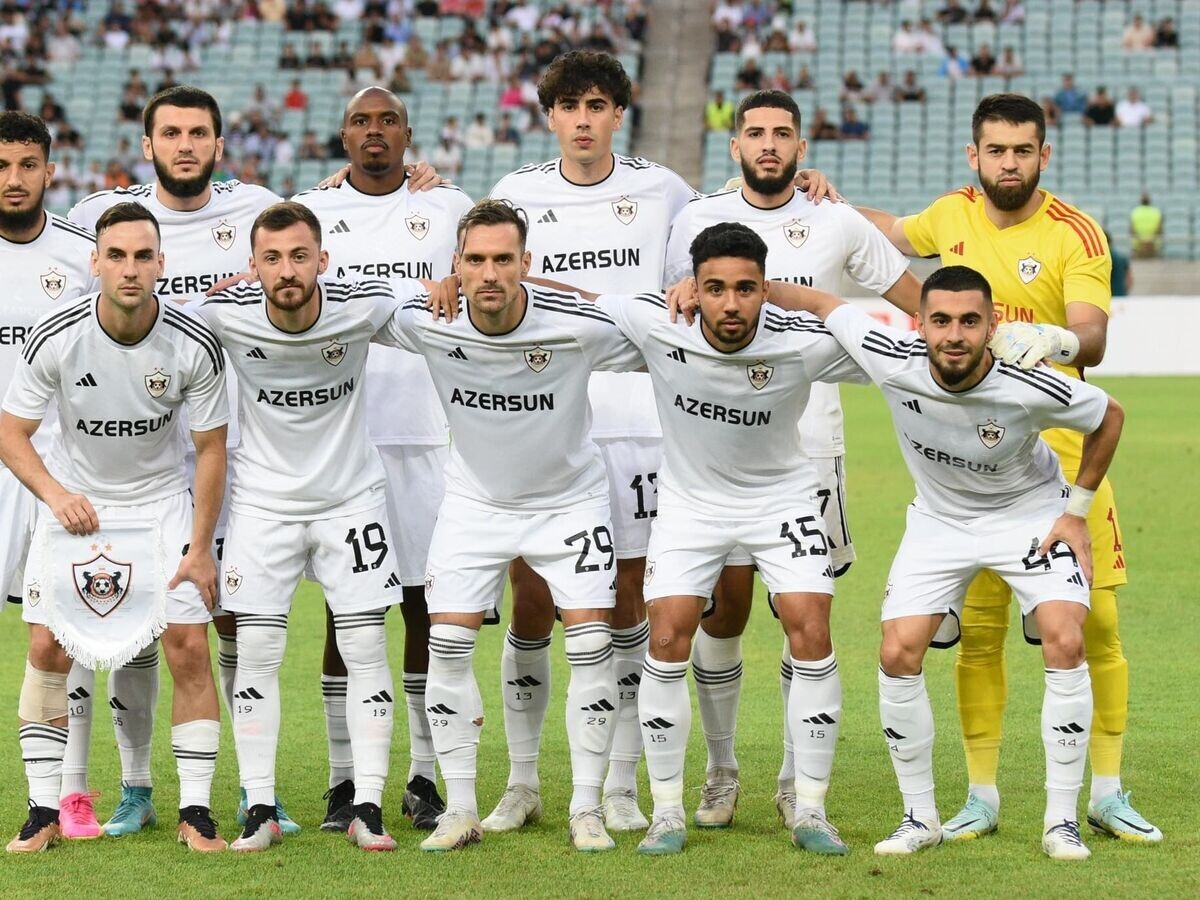    Футболисты азербайджанского клуба "Карабах" перед матчем© пресс-служба ФК "Карабах"