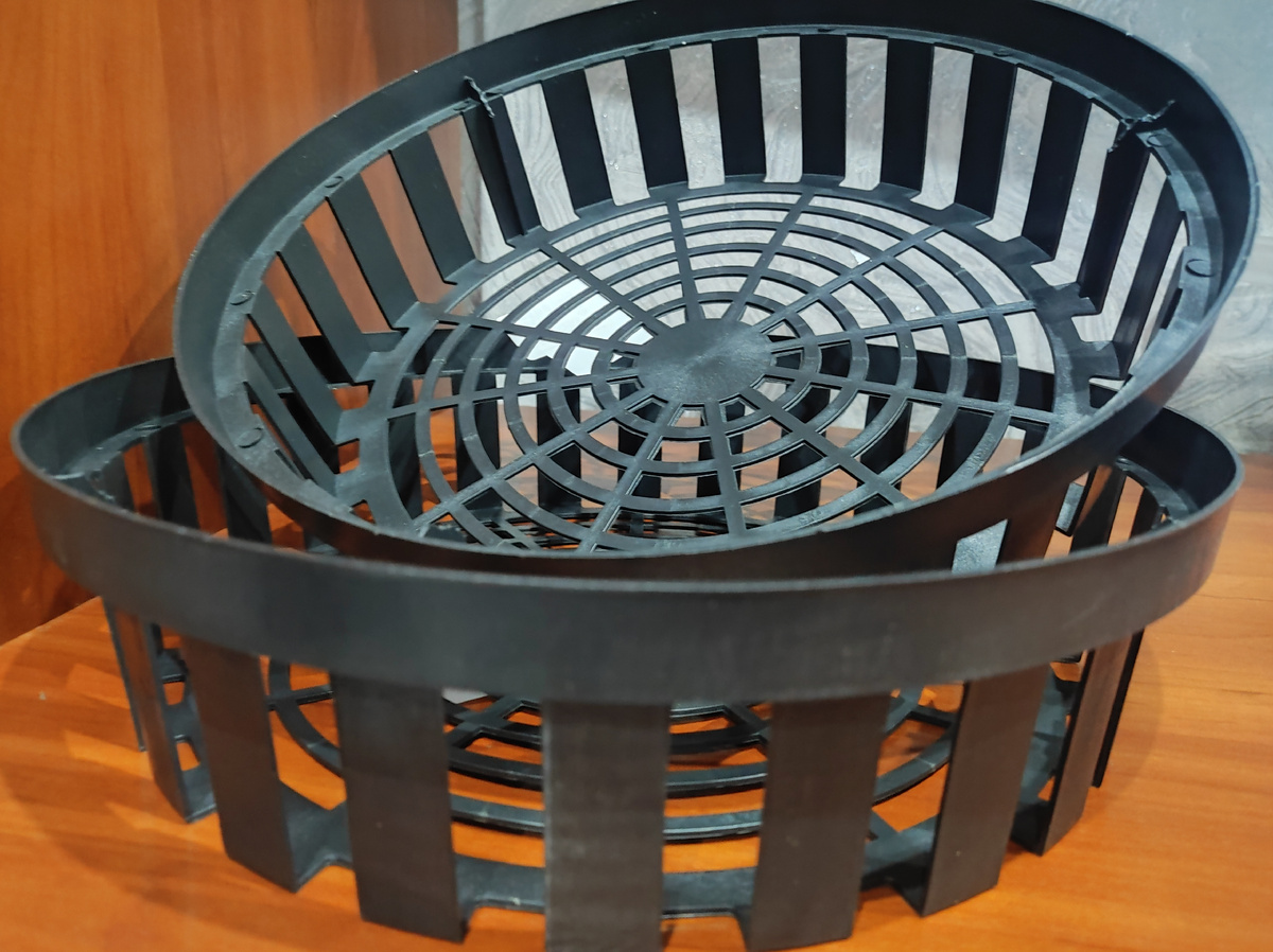 Фото автора, корзины для луковичных, сентябрь 2025 года