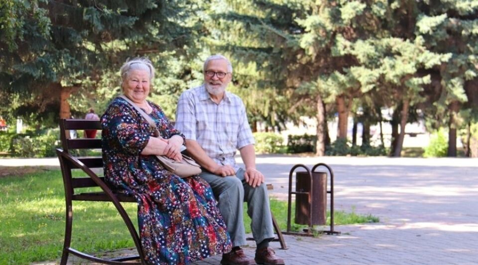    Пенсионеры. Пожилые люди. Источник: Сергей Кулыгин, "Бийский рабочий"