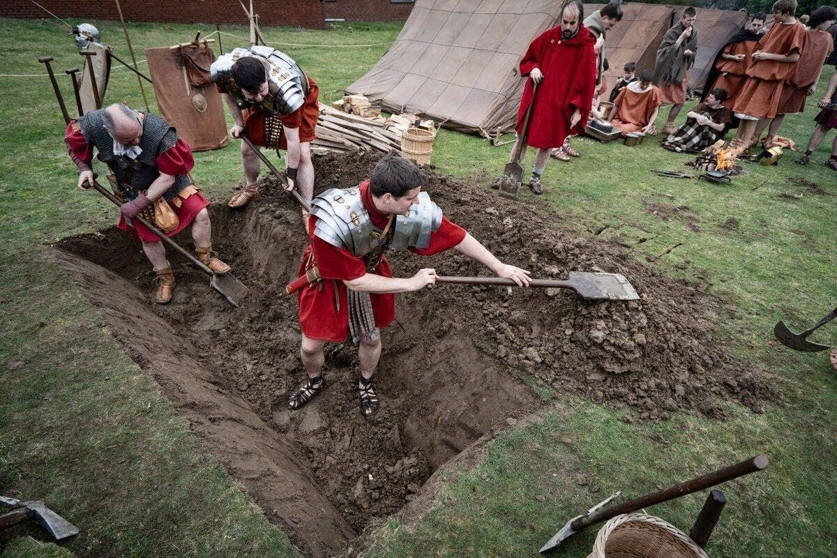 Работы по обустраиванию лагеря. Современная интерпретация (изображение из открытых источников)