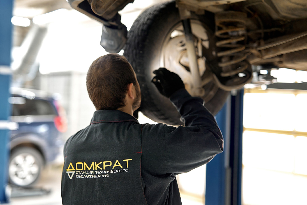 Ремонт амортизаторов в автосервисе "Домкрат"