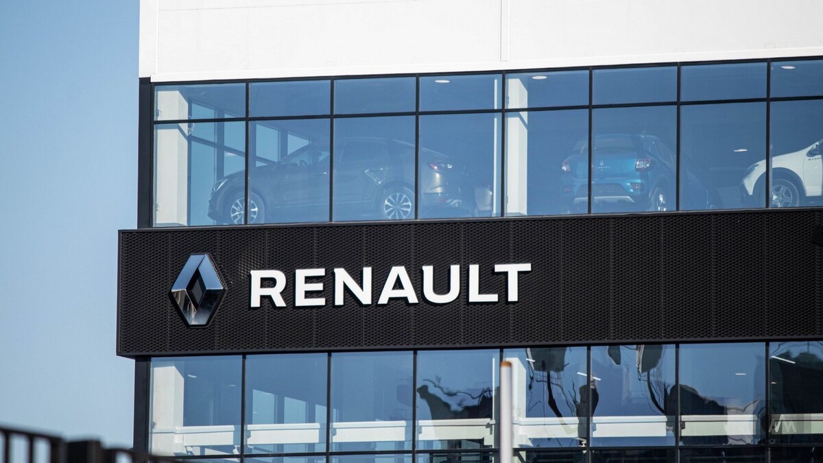    Автомобильный салон RENAULT / Источник: Анна Рыжкова © ИА REGNUM