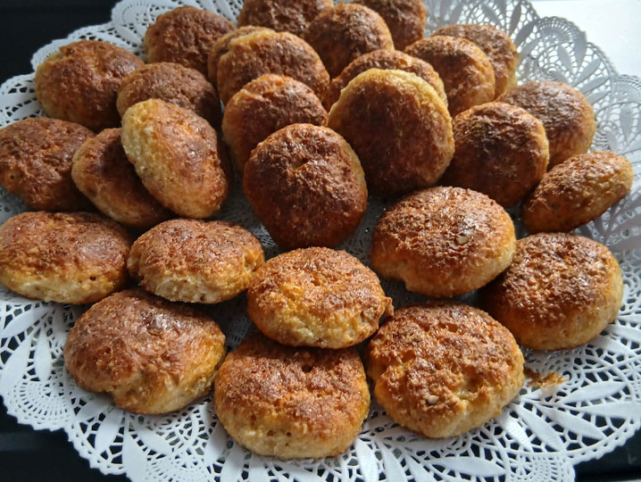 Творожное печенье с корицей