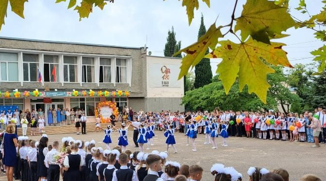 Дед Боровик: Заготовка  дров.