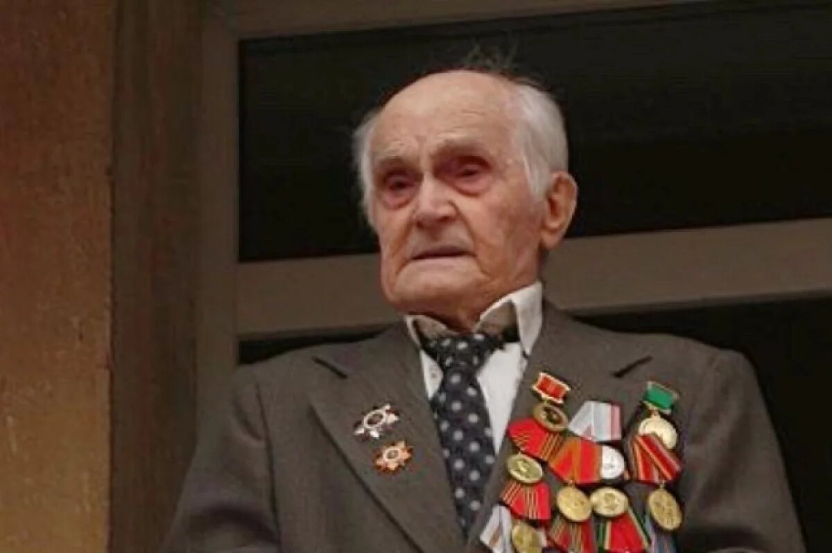    Александр Живов уже 75 лет живёт в Ангарске.