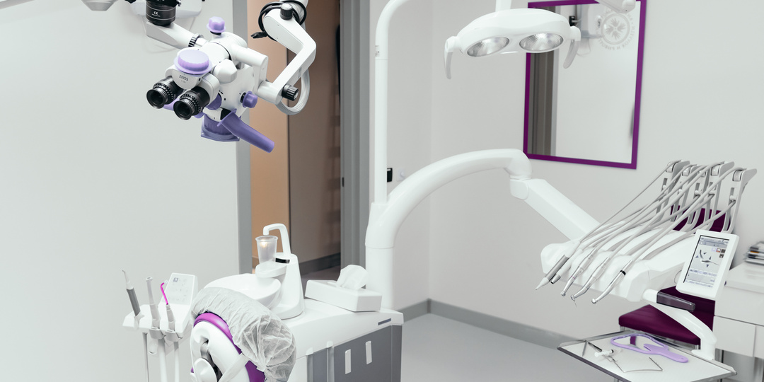 Стоимость стандартных процедур в стоматологических клиниках Москвы в сентябре 2025 года