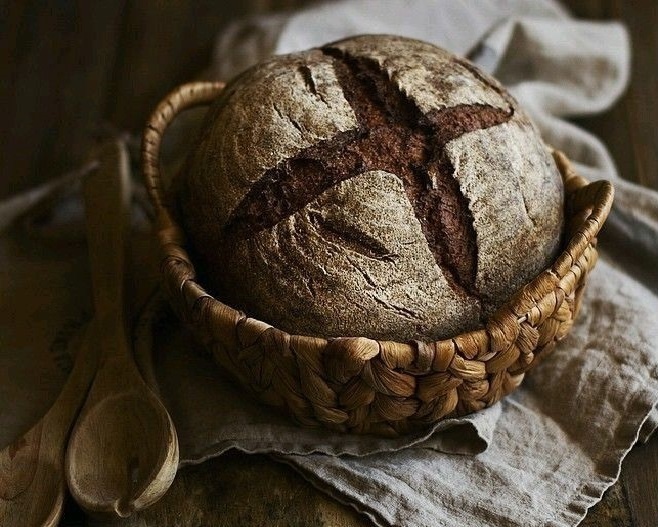 Хлеб - всему голова.