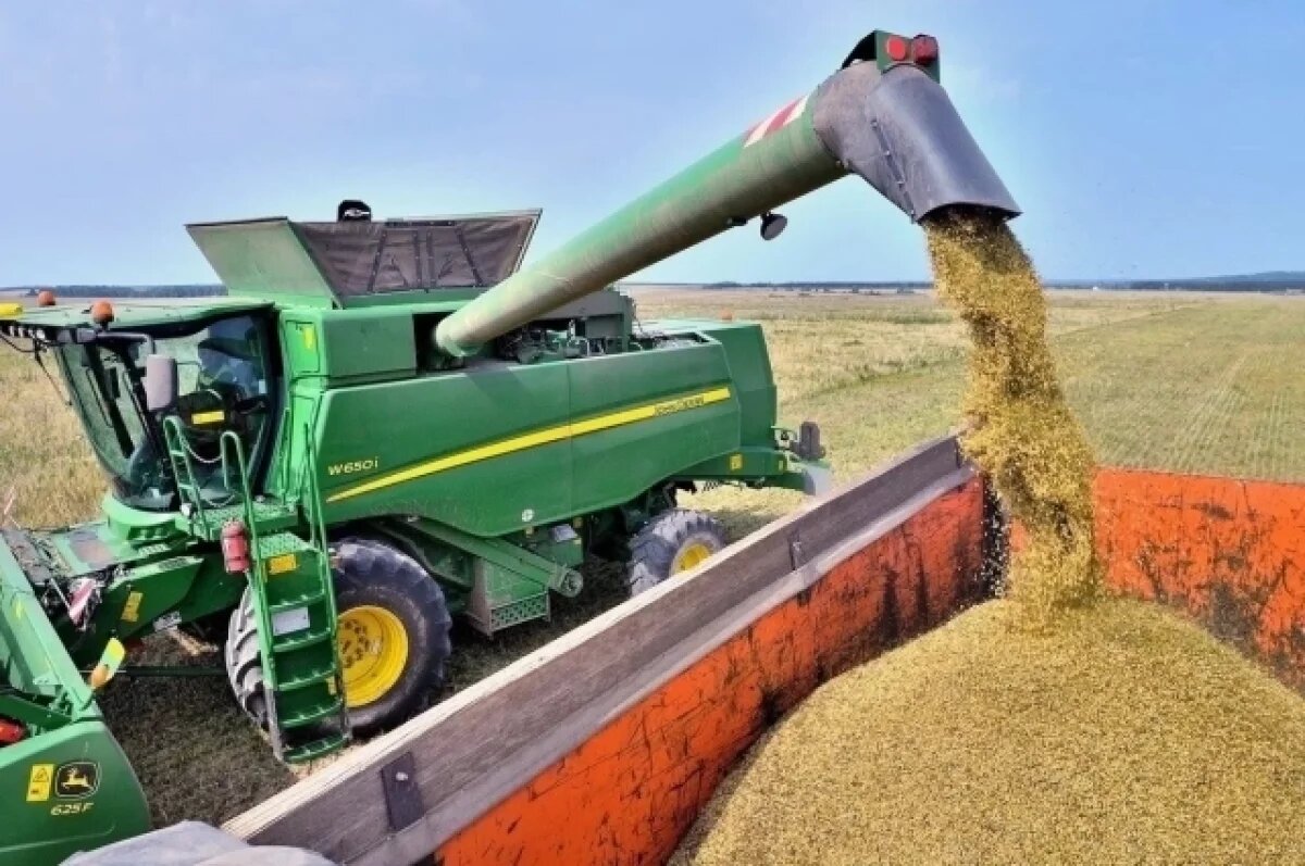    Тяжёлая техника не может эффективно работать на полях, что задерживает уборку урожая