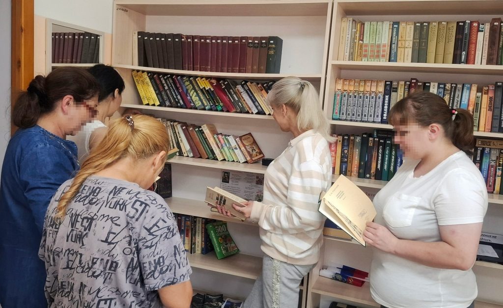    Составлен список самых популярных книг среди оренбургских осуждённых Антон Пичурин