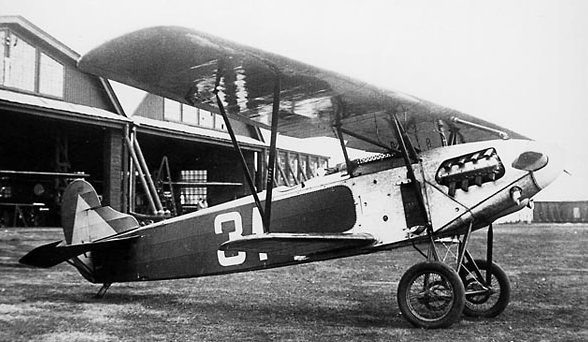 Истребитель Фоккер D XIII в Липецкой авиашколе